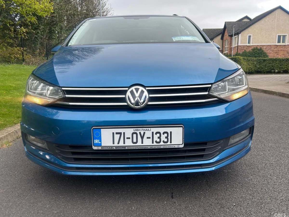 Volkswagen Touran MPV, Diesel, 2017, Blue