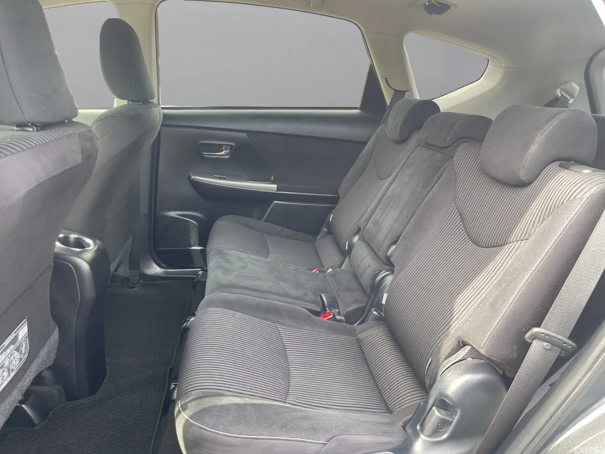 Toyota Prius Hatchback, Petrol Hybrid, 2015, Grey