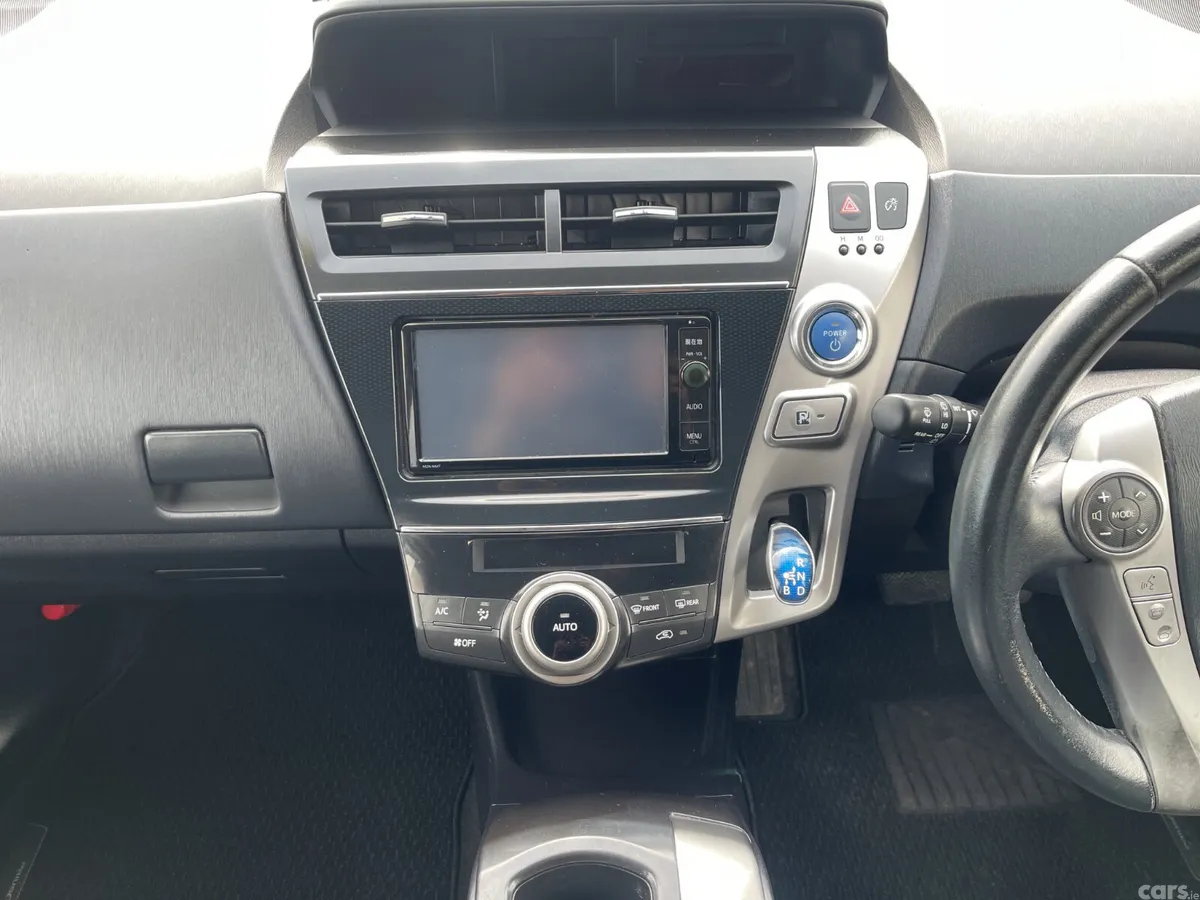 Toyota Prius Hatchback, Petrol Hybrid, 2015, Grey