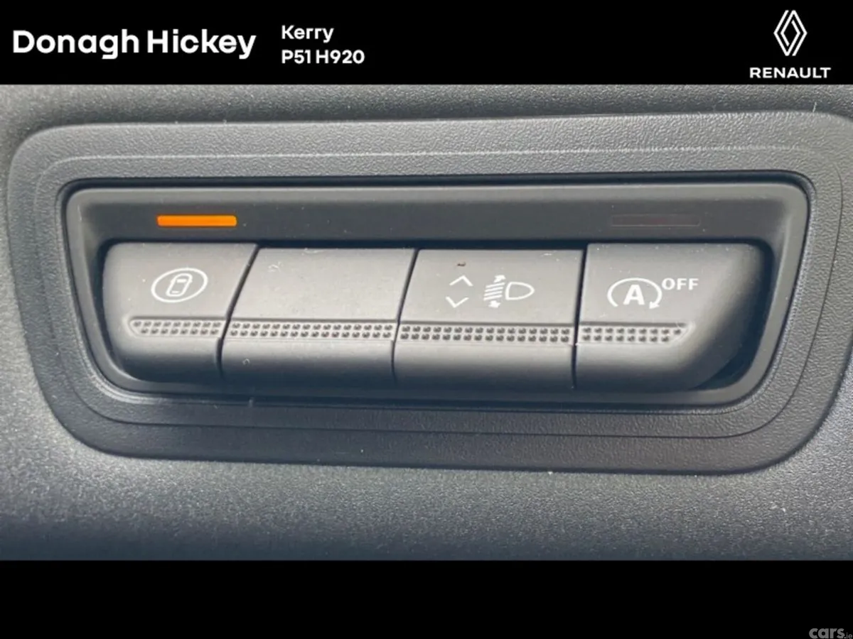Renault Captur SUV, Petrol, 2026, Grey