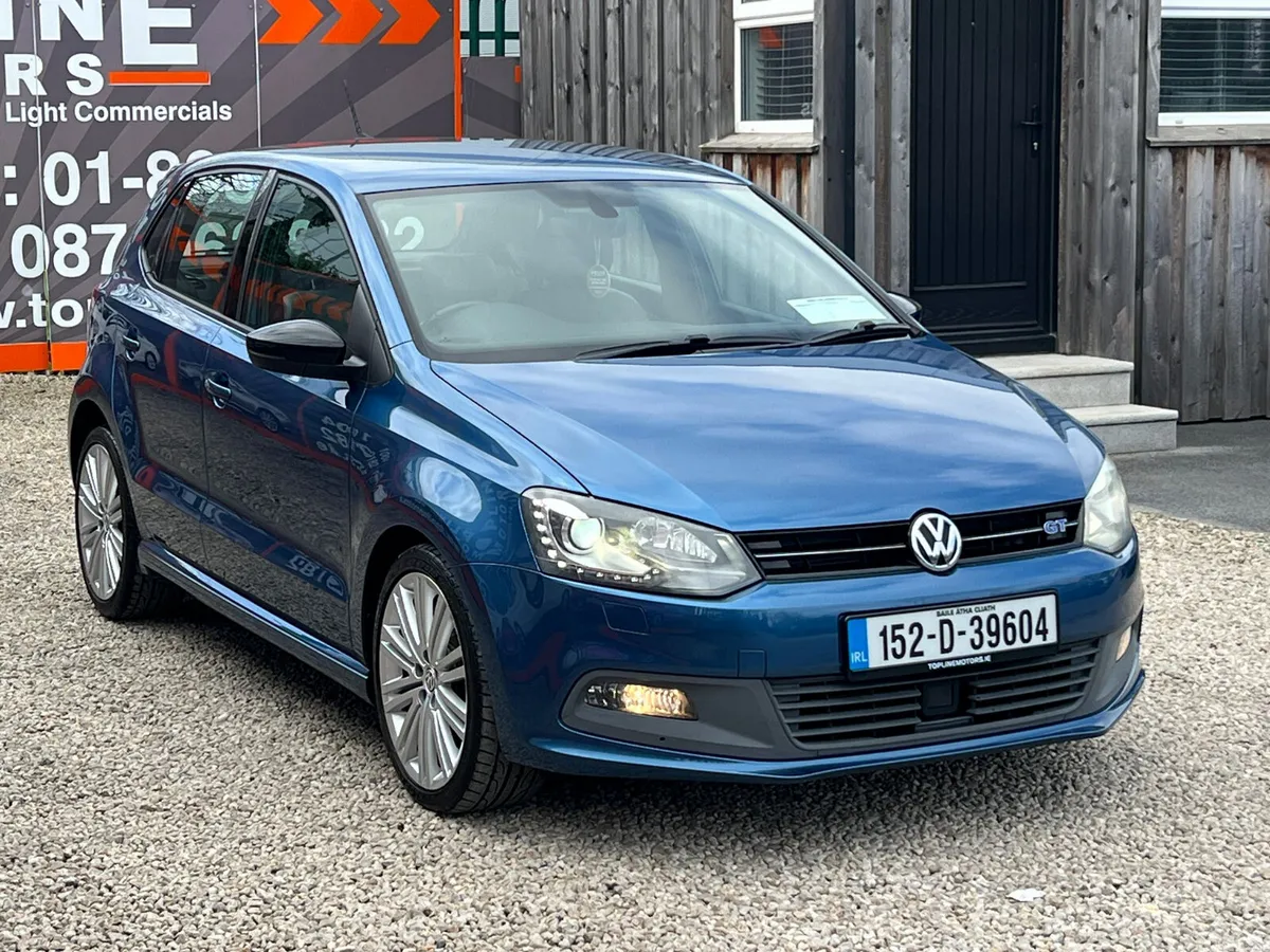 Volkswagen Polo Hatchback, Petrol, 2015, Blue