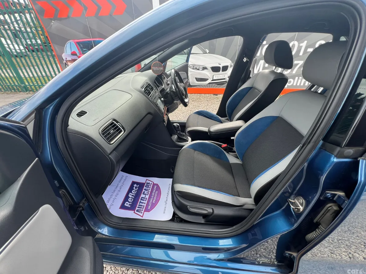 Volkswagen Polo Hatchback, Petrol, 2015, Blue