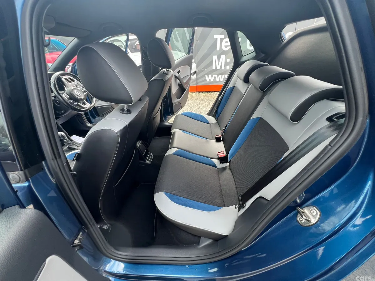 Volkswagen Polo Hatchback, Petrol, 2015, Blue