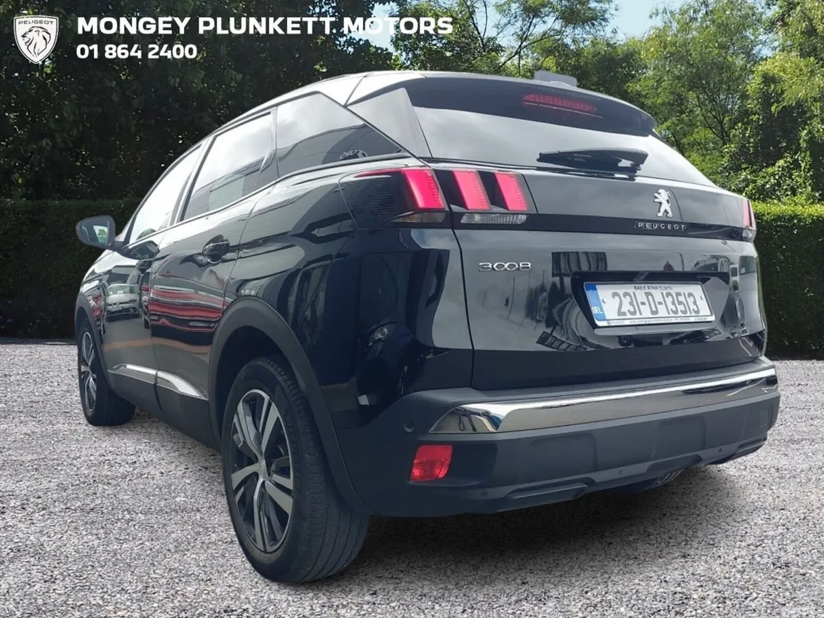 Peugeot 3008 MPV, Petrol, 2023, Black