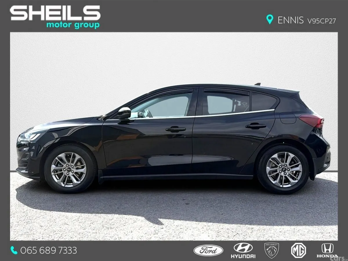 Ford Focus Hatchback, Petrol, 2023, Black
