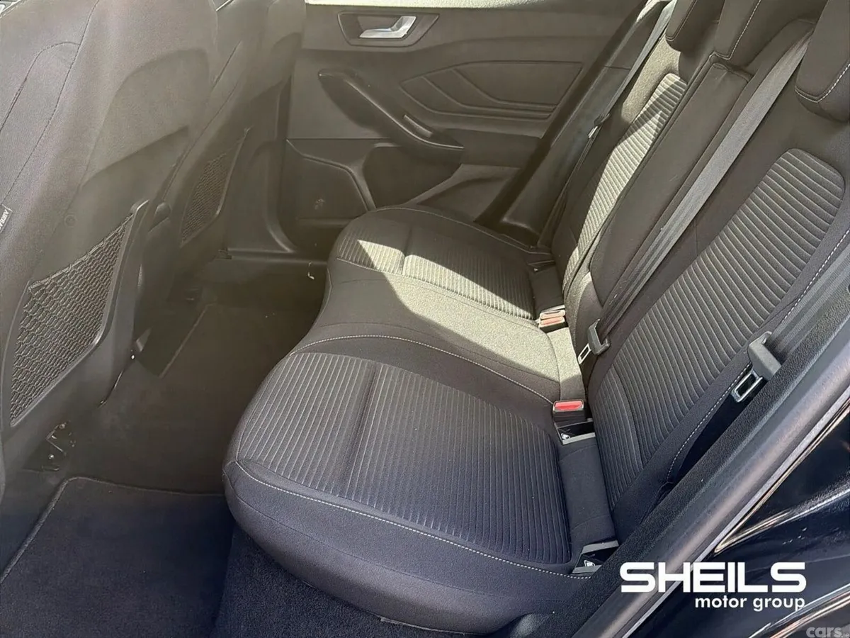 Ford Focus Hatchback, Petrol, 2023, Black