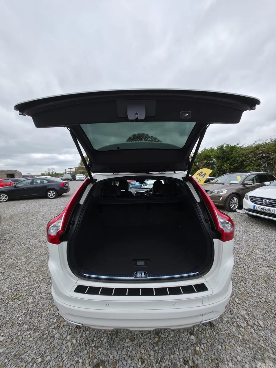 Volvo XC60 SUV, Diesel, 2017, White