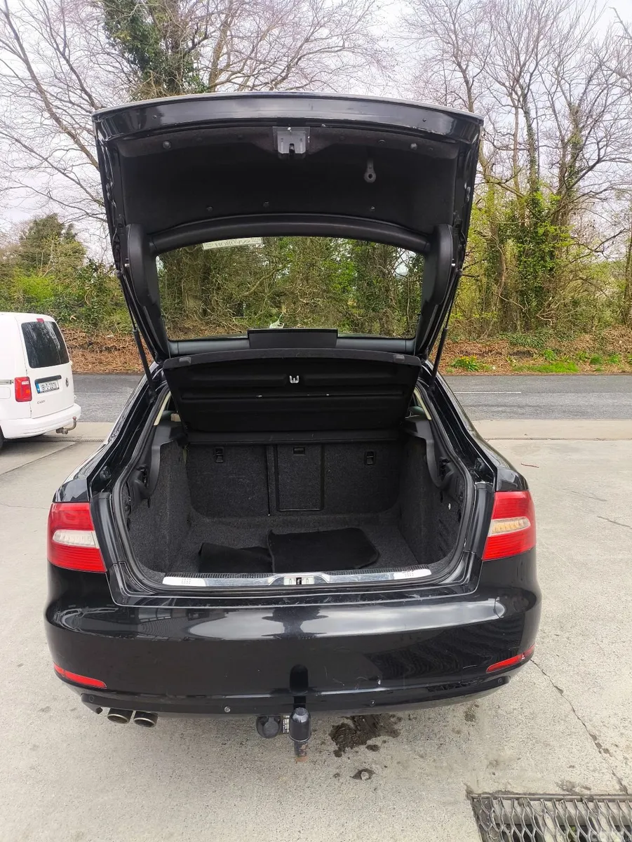 Skoda Superb Saloon, Diesel, 2015, Black