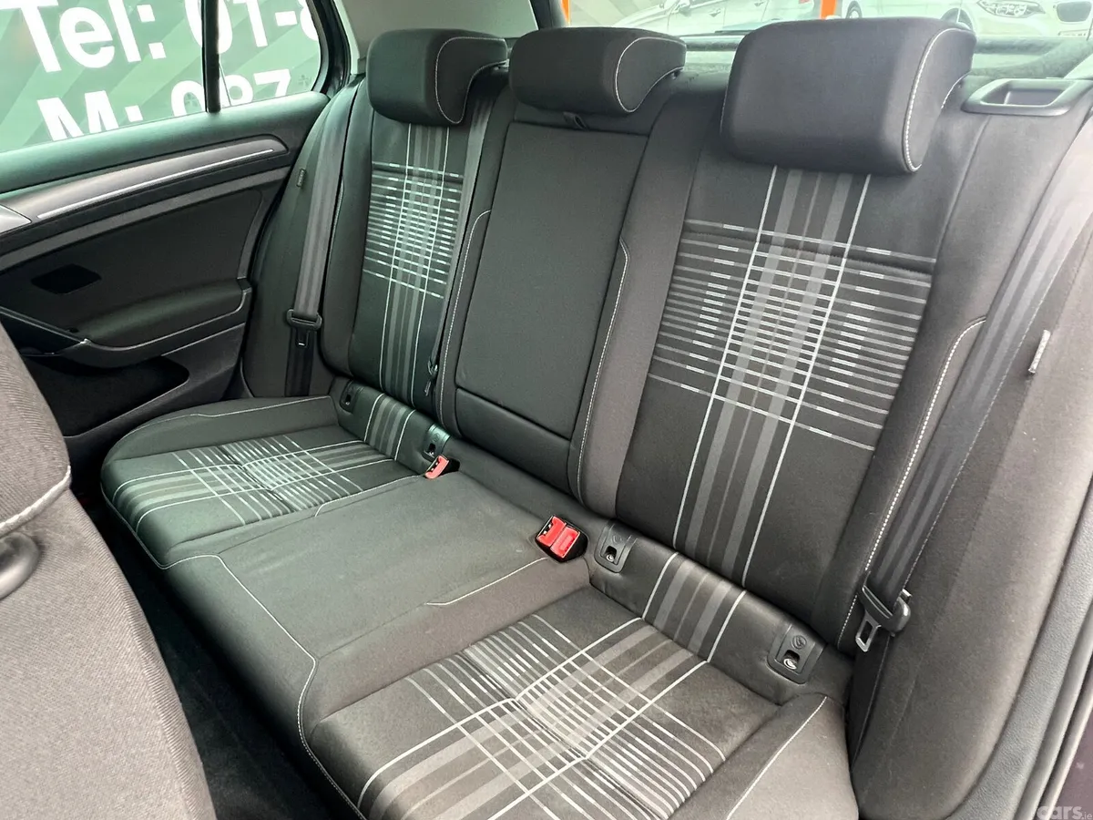 Volkswagen Golf Hatchback, Petrol, 2015, Grey