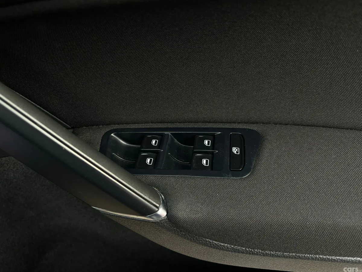 Volkswagen Golf Hatchback, Petrol, 2015, Grey