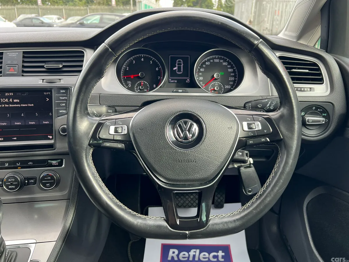 Volkswagen Golf Hatchback, Petrol, 2015, Grey