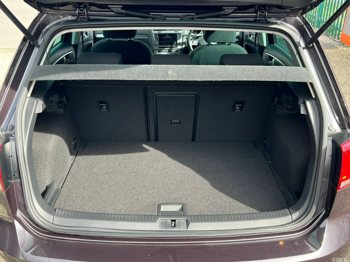 Volkswagen Golf Hatchback, Petrol, 2015, Grey