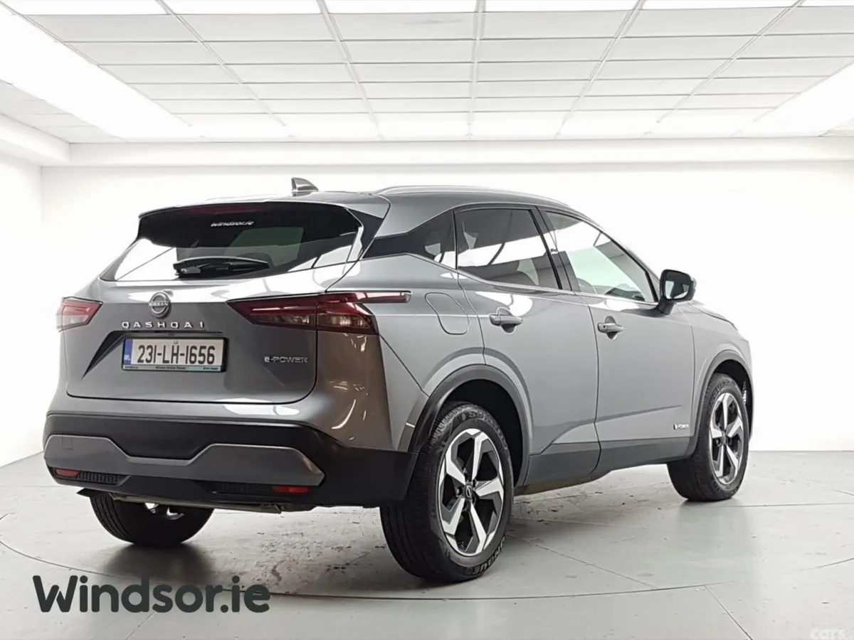 Nissan Qashqai MPV, Petrol, 2023, Grey