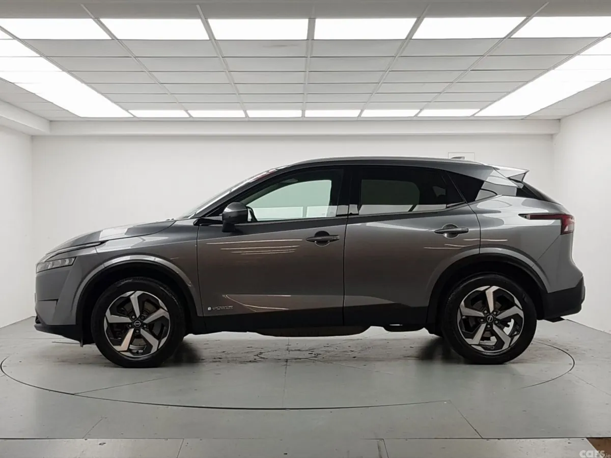 Nissan Qashqai MPV, Petrol, 2023, Grey