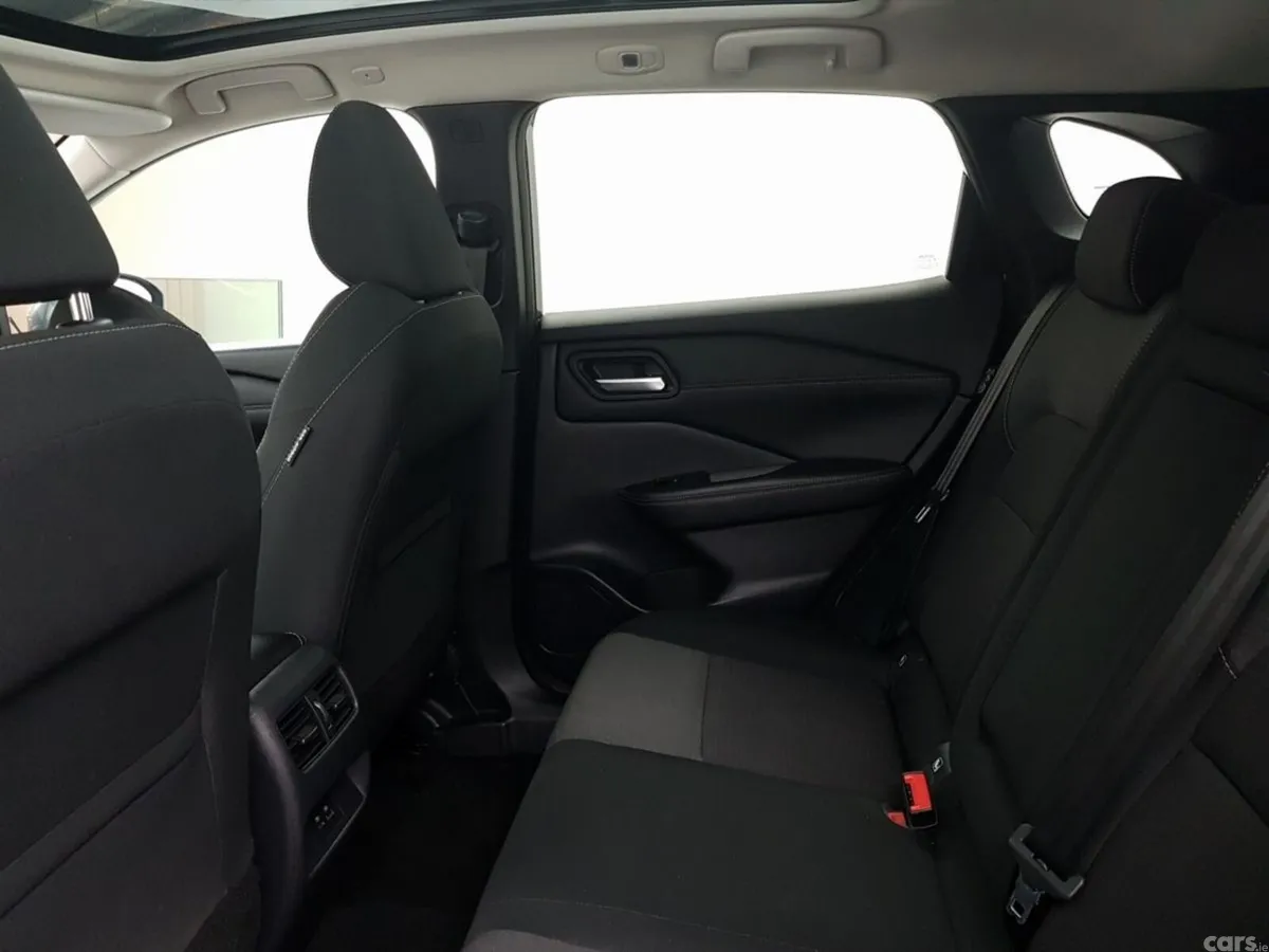 Nissan Qashqai MPV, Petrol, 2023, Grey