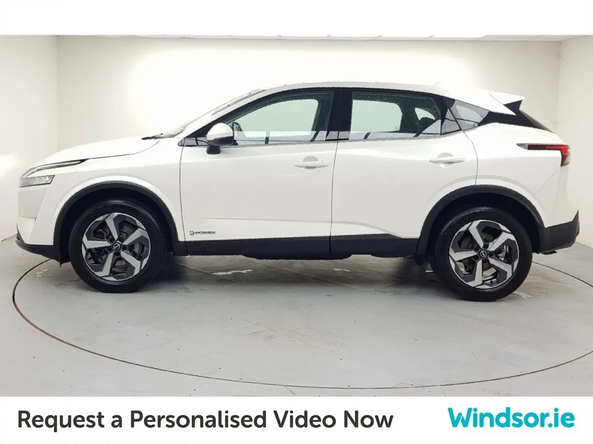 Nissan Qashqai MPV, Petrol, 2025, White
