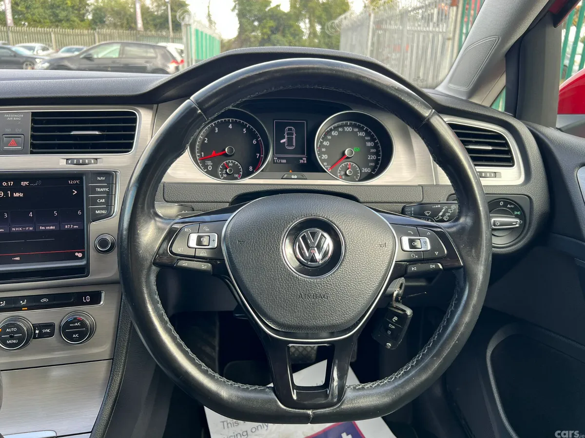 Volkswagen Golf Hatchback, Petrol, 2015, Red