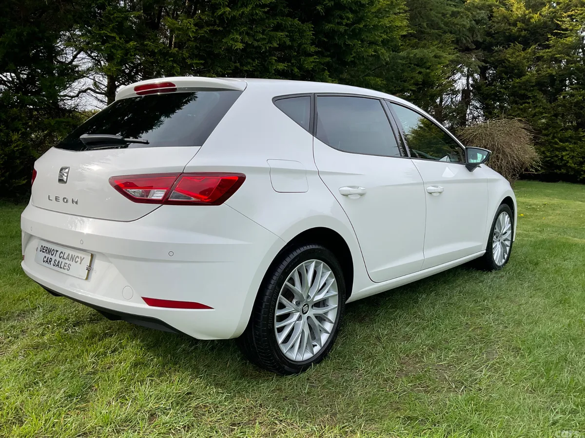 SEAT Leon Hatchback, Diesel, 2020, White