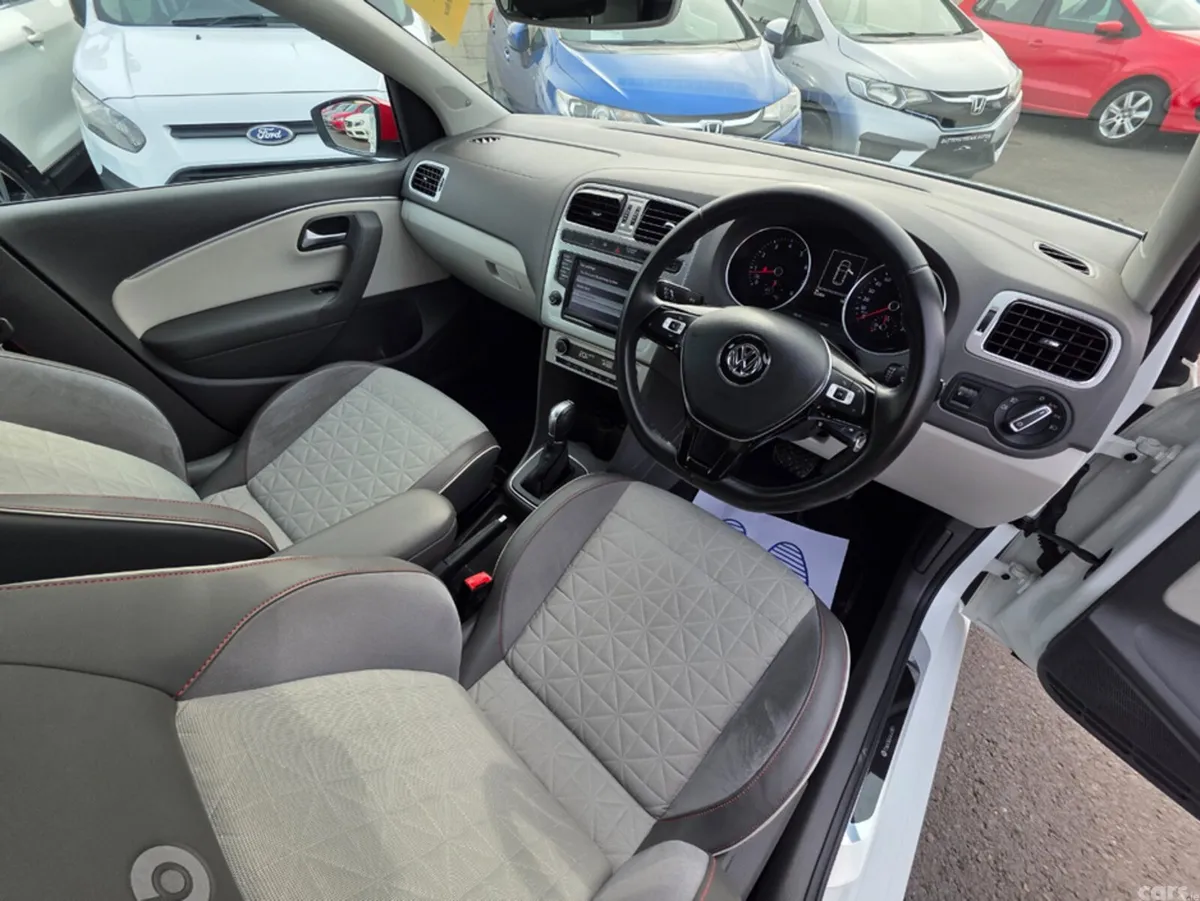 Volkswagen Polo Hatchback, Petrol, 2016, White