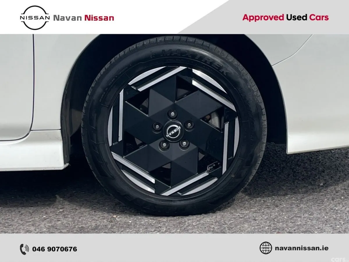 Nissan Leaf Hatchback, Electric, 2024, White