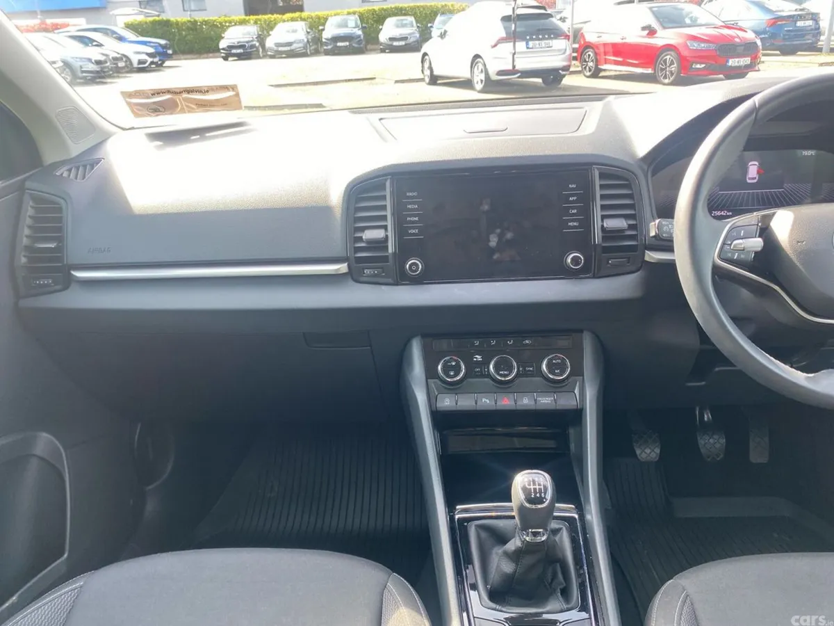 Skoda Karoq Estate, Petrol, 2024, Grey