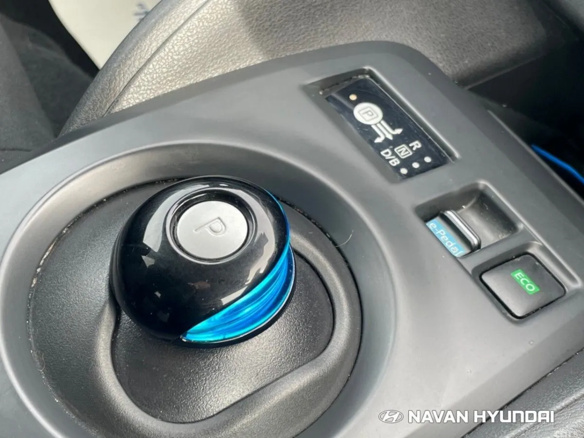Nissan Leaf Hatchback, Electric, 2024, White