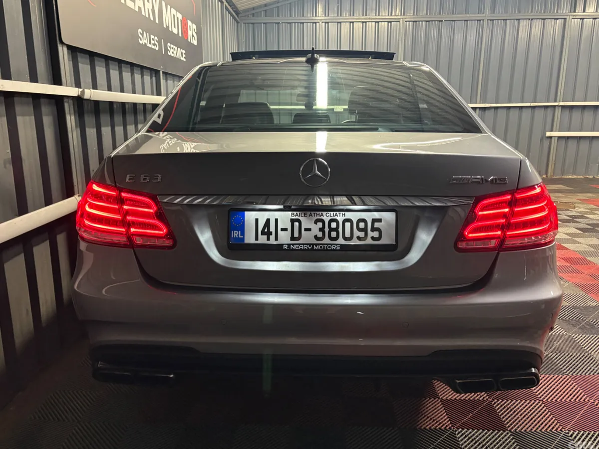 Mercedes-Benz E-Class Saloon, Petrol, 2014, Silver