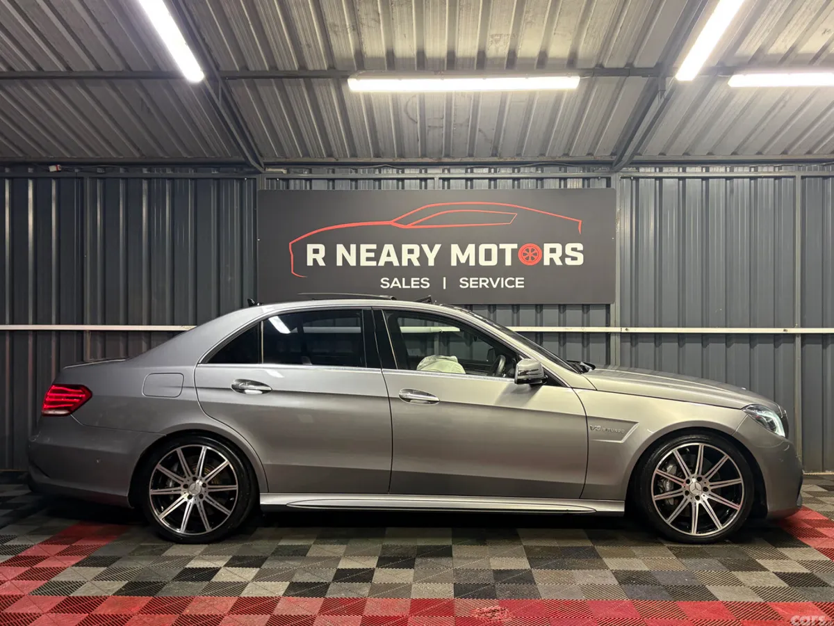 Mercedes-Benz E-Class Saloon, Petrol, 2014, Silver