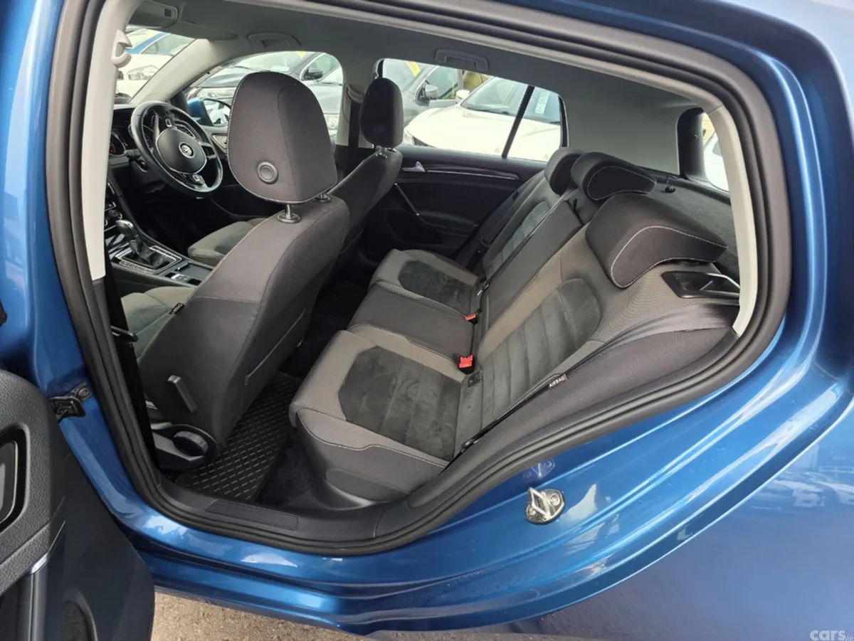 Volkswagen Golf Hatchback, Petrol, 2013, Blue