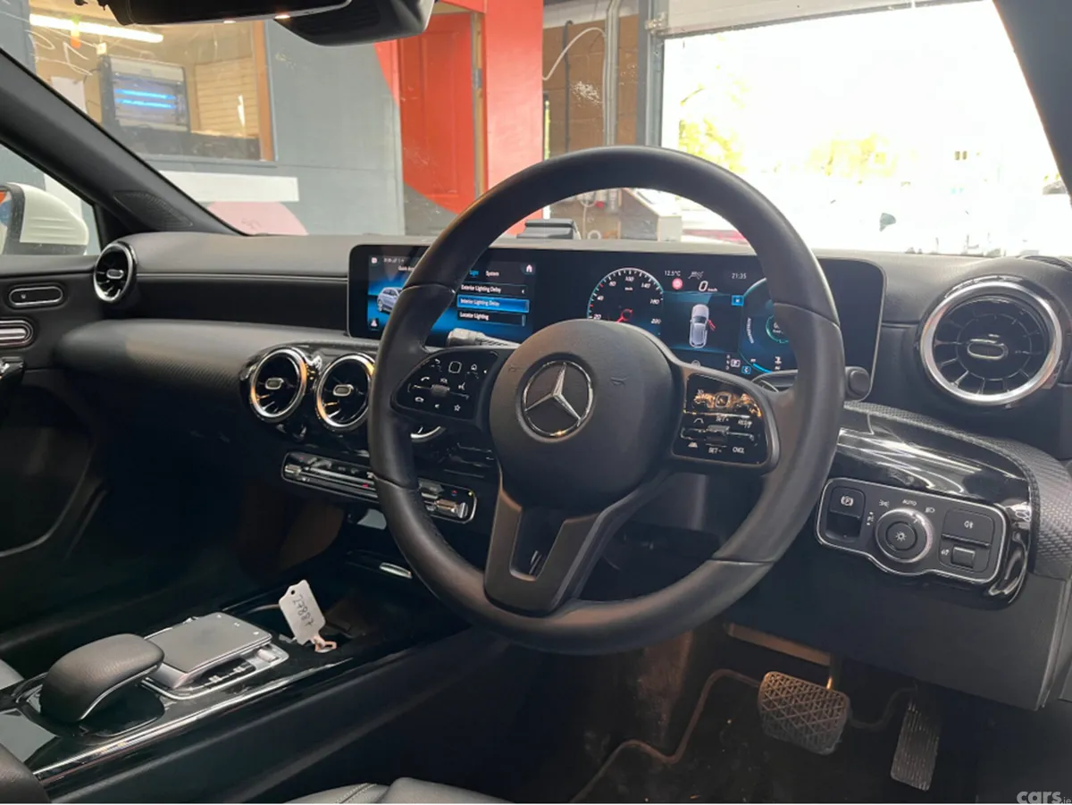 Mercedes-Benz A-Class Hatchback, Diesel, 2019, White