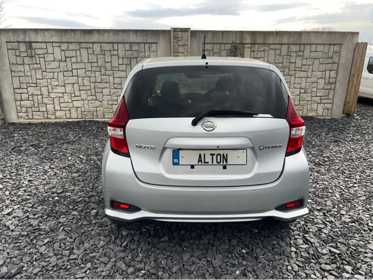Nissan Note MPV, Petrol, 2018, Silver