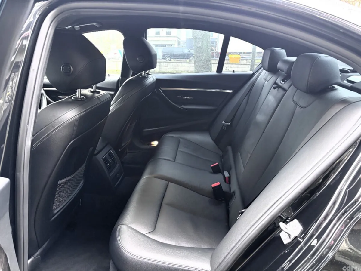 BMW 3-Series Saloon, Petrol Plug-in Hybrid, 2016, Black