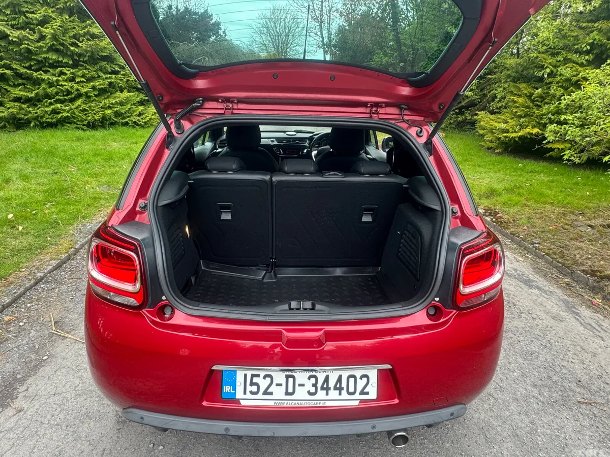 Citroen DS 3 Hatchback, Petrol, 2015, Red