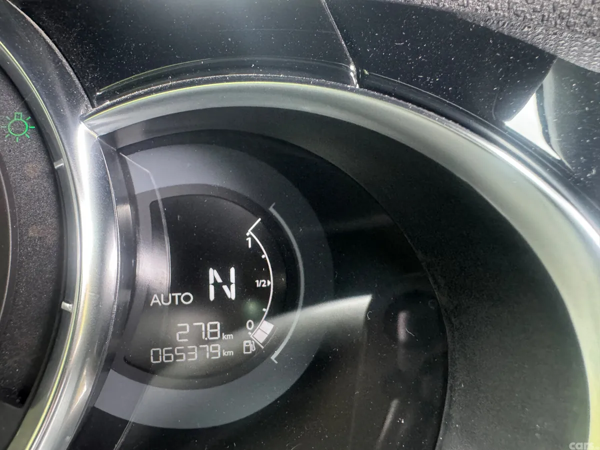 Citroen DS 3 Hatchback, Petrol, 2015, Red
