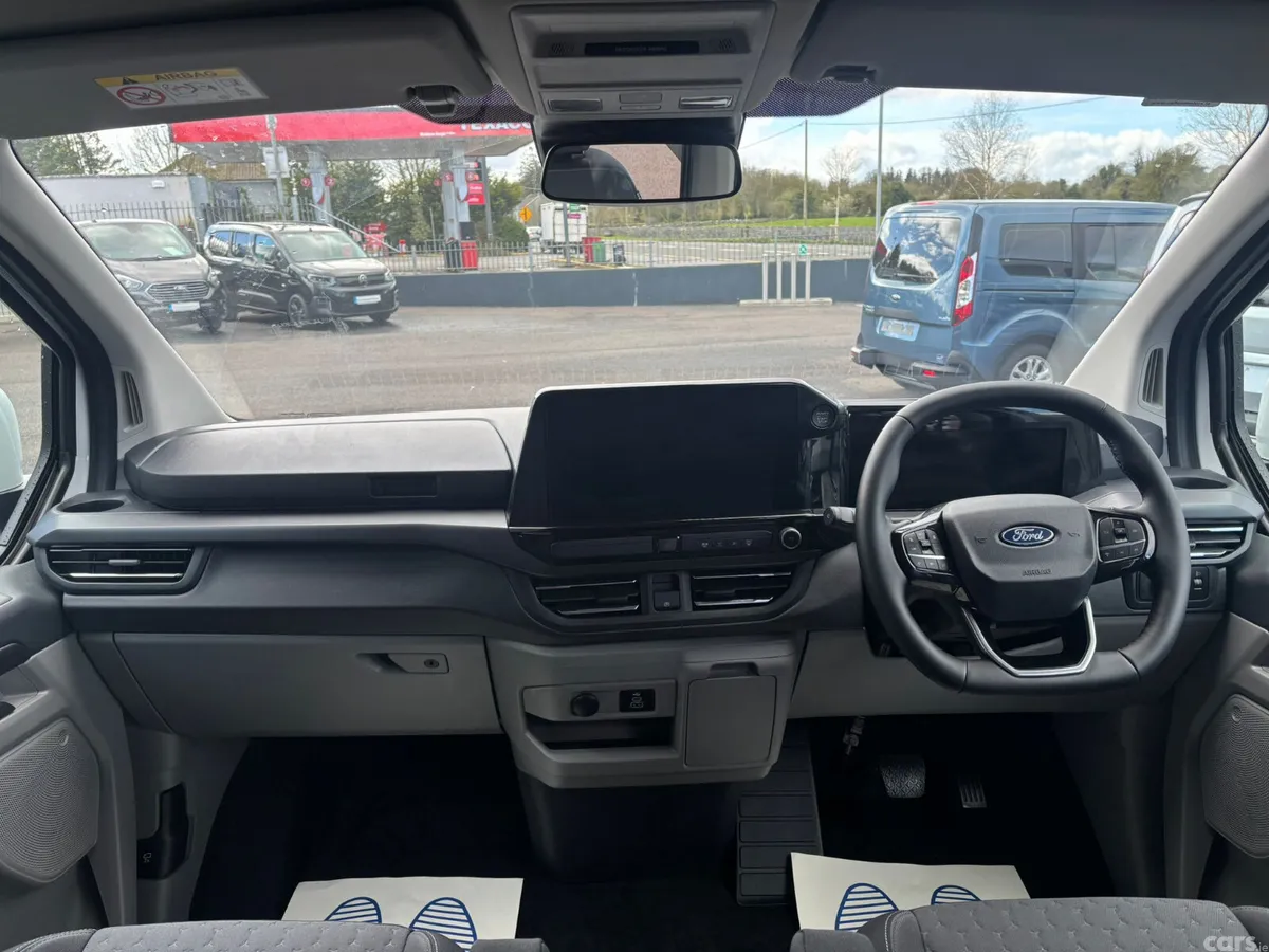 Ford Tourneo Custom MPV, Diesel, 2026, White