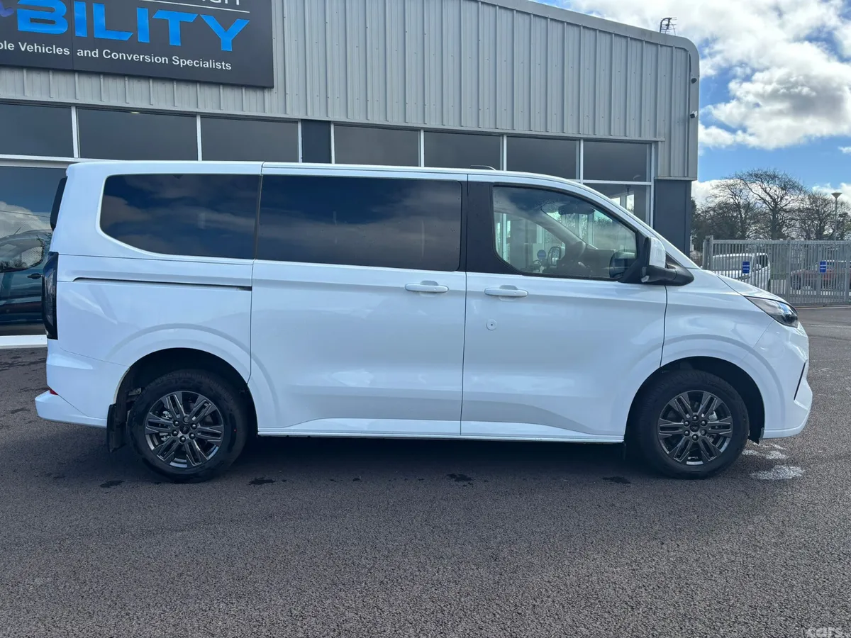 Ford Tourneo Custom MPV, Diesel, 2026, White