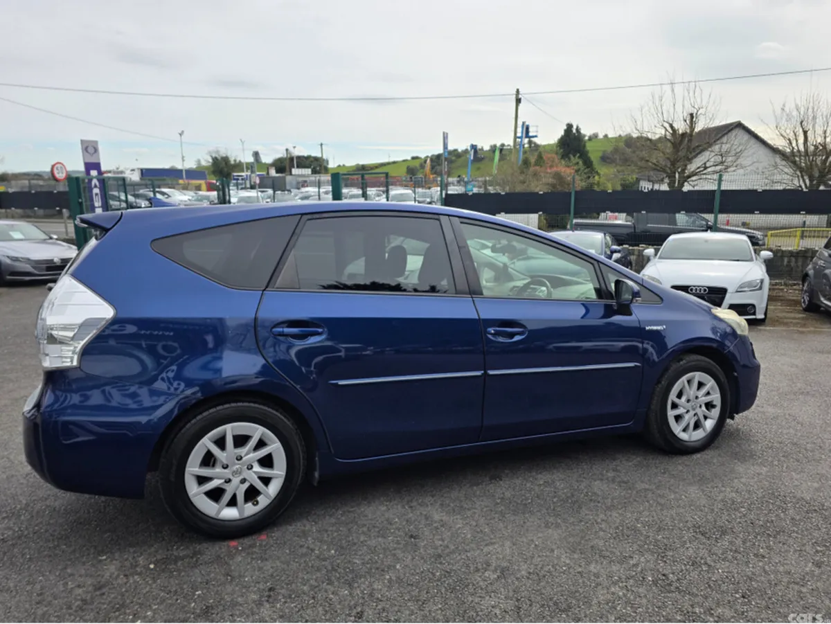 Toyota Prius MPV, Petrol Hybrid, 2013, Blue