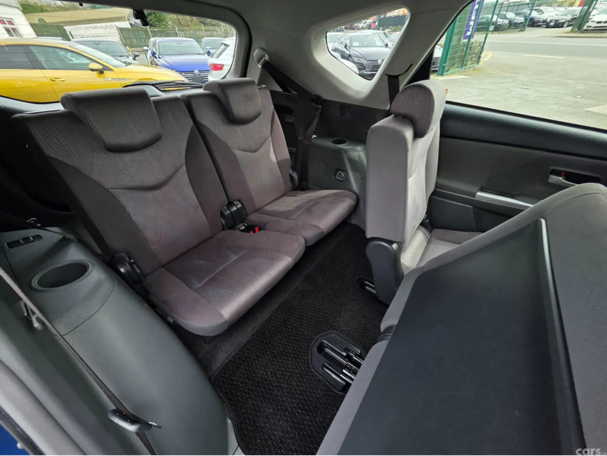 Toyota Prius MPV, Petrol Hybrid, 2013, Blue