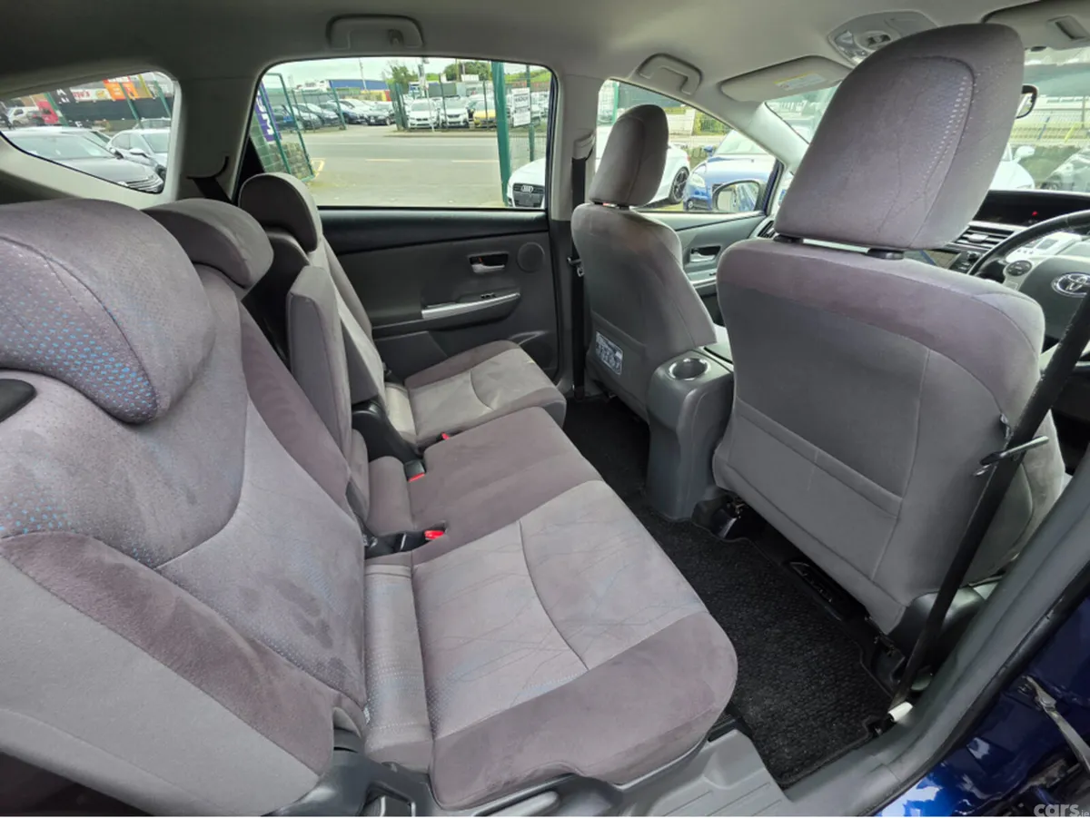 Toyota Prius MPV, Petrol Hybrid, 2013, Blue