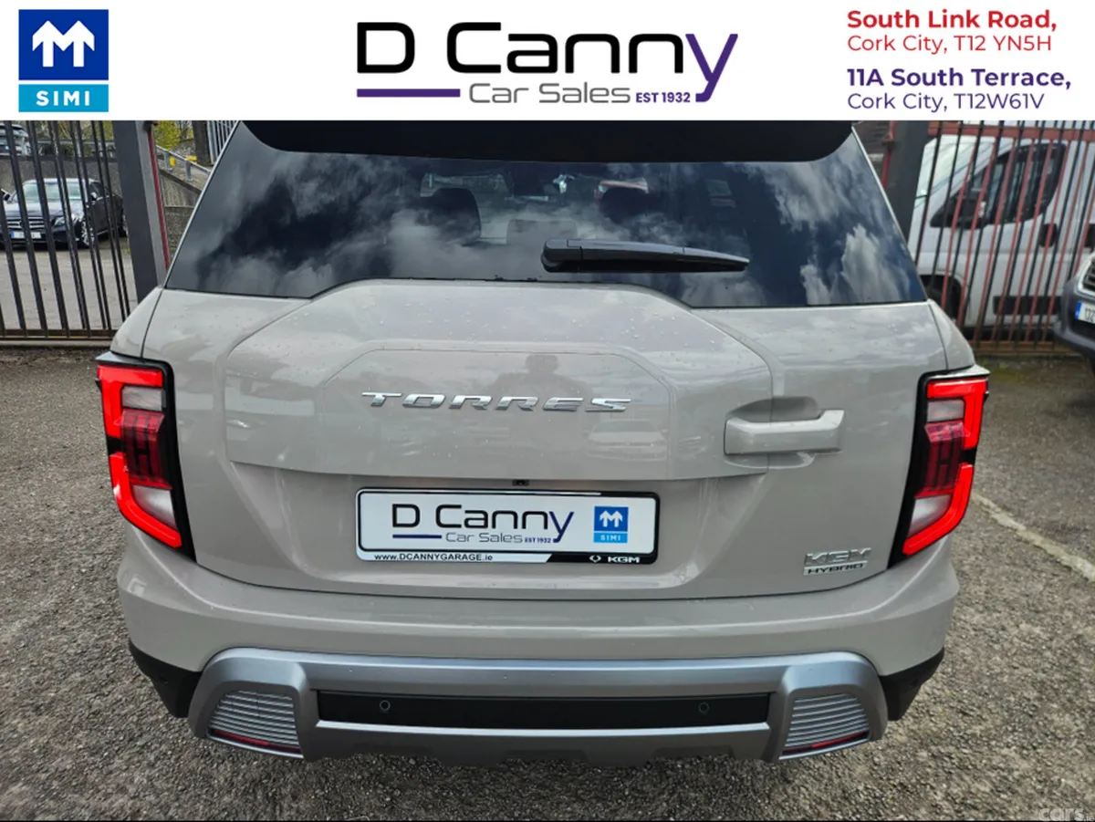 KGM Torres MPV, Petrol Hybrid, 2026, Beige