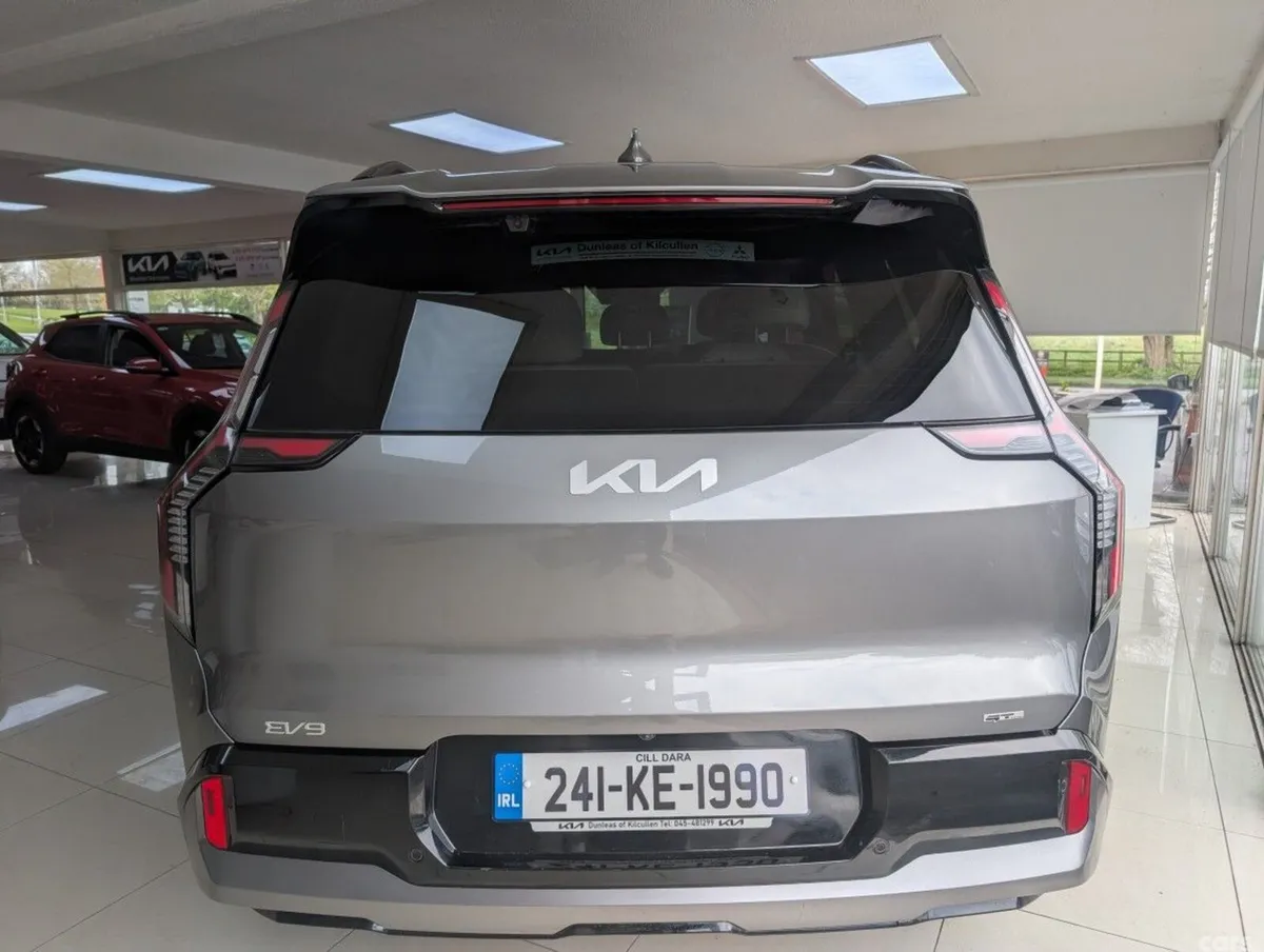 Kia EV9 MPV, Electric, 2024, Grey