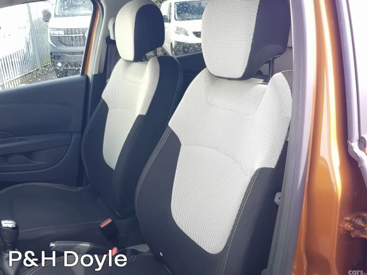 Renault Captur Hatchback, Petrol, 2019, Orange