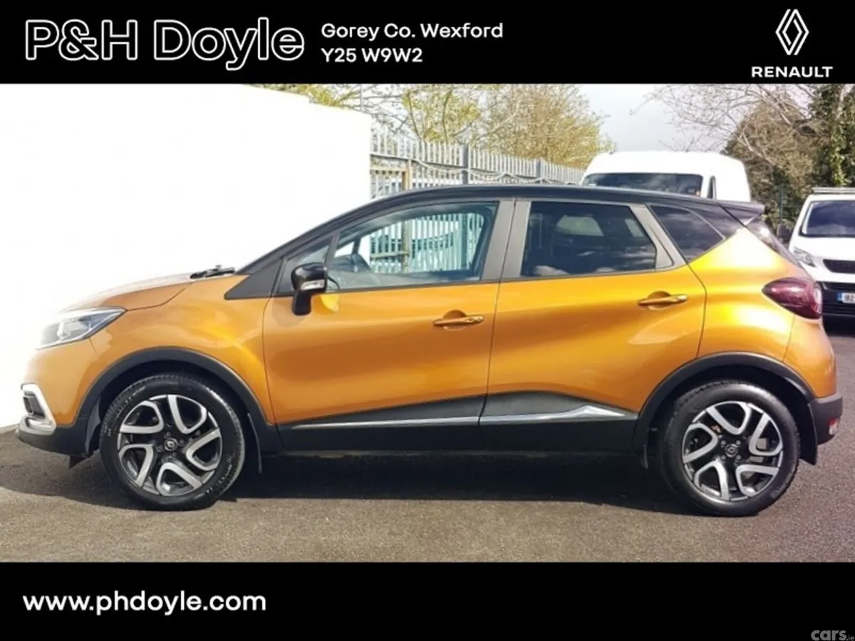 Renault Captur Hatchback, Petrol, 2019, Orange
