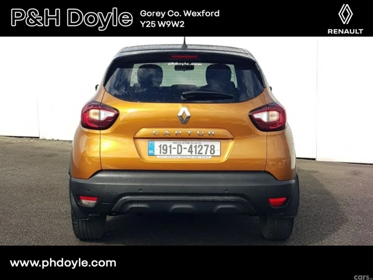 Renault Captur Hatchback, Petrol, 2019, Orange