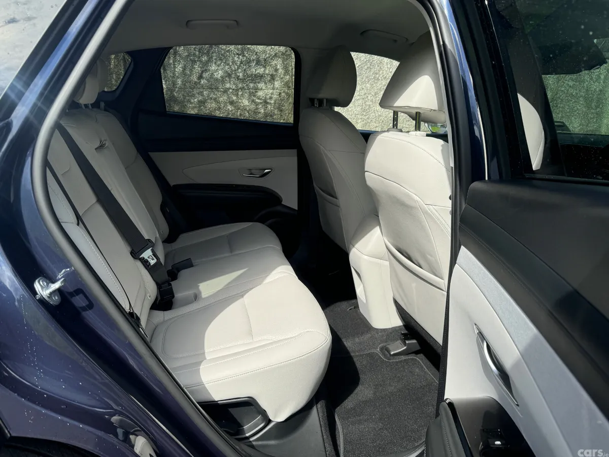 Hyundai Tucson SUV, Petrol Plug-in Hybrid, 2025, Blue