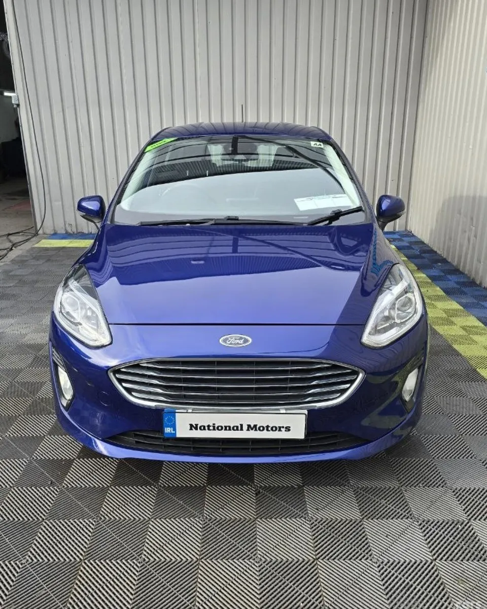 Ford Fiesta Hatchback, Petrol, 2017, Blue