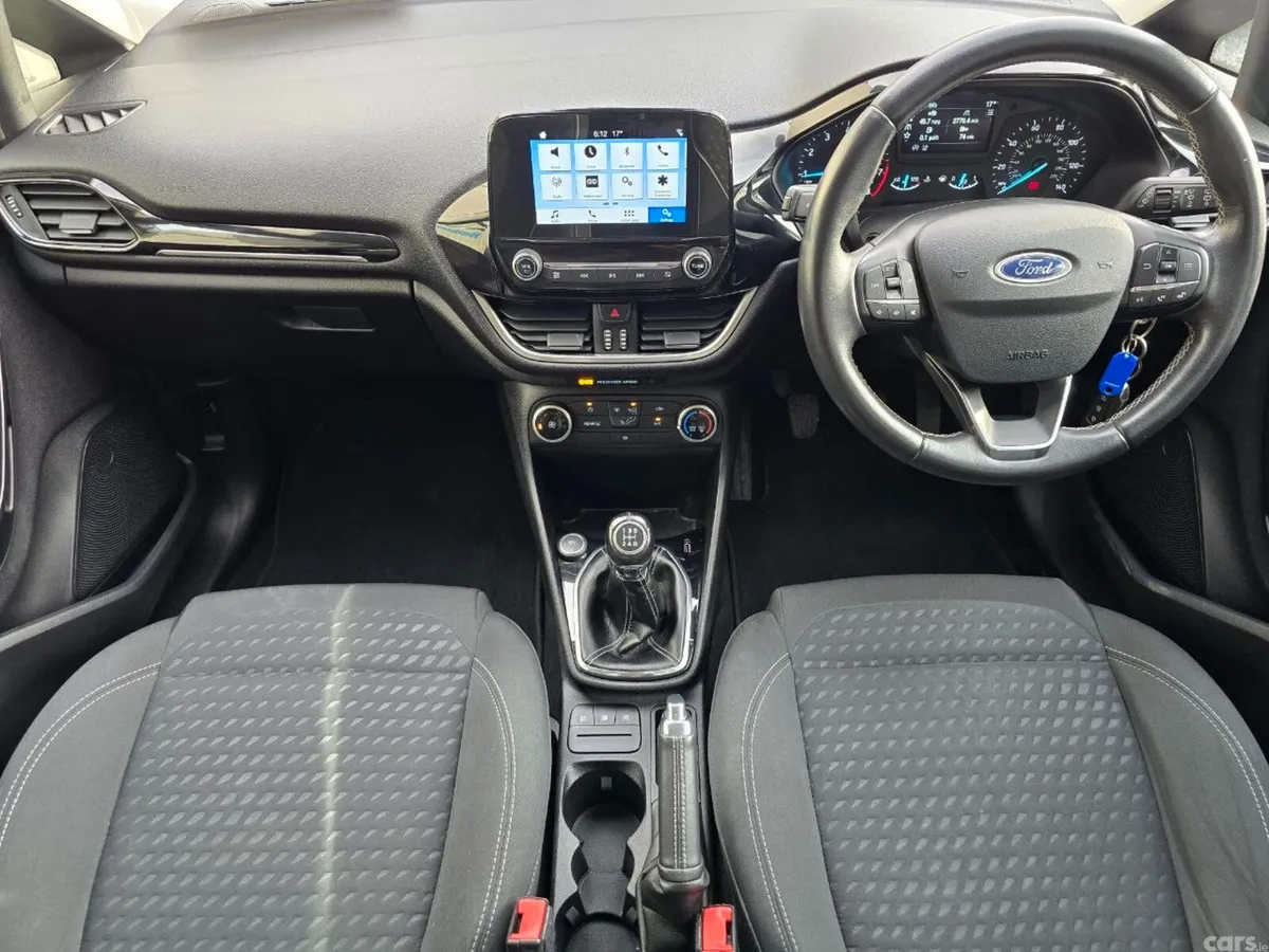 Ford Fiesta Hatchback, Petrol, 2017, Blue
