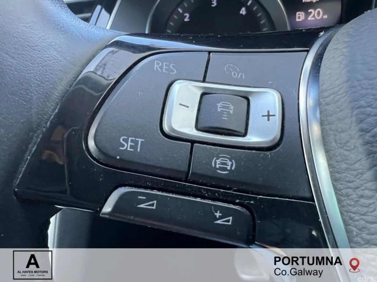 Volkswagen Passat Estate, Diesel, 2019, Blue