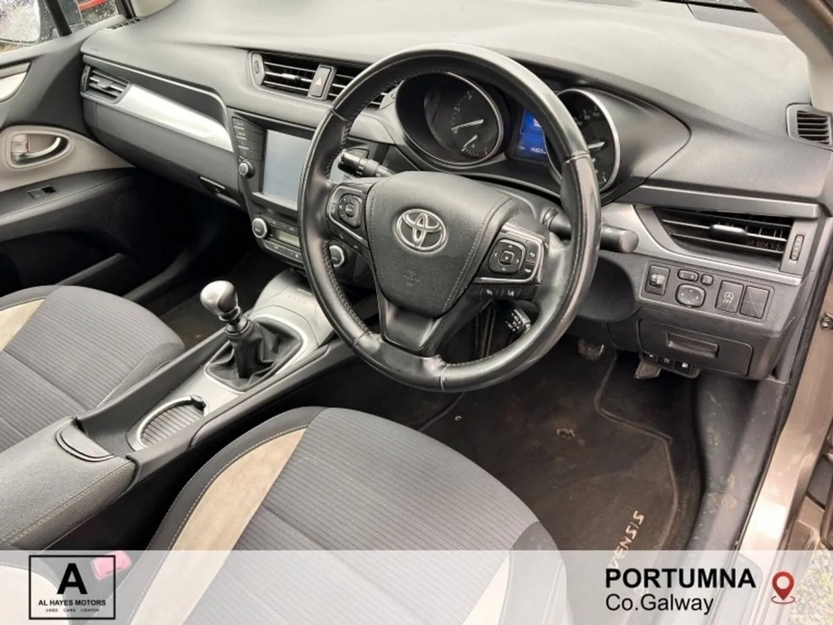 Toyota Avensis Saloon, Diesel, 2016, Brown