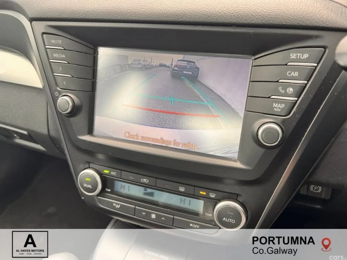 Toyota Avensis Saloon, Diesel, 2016, Brown